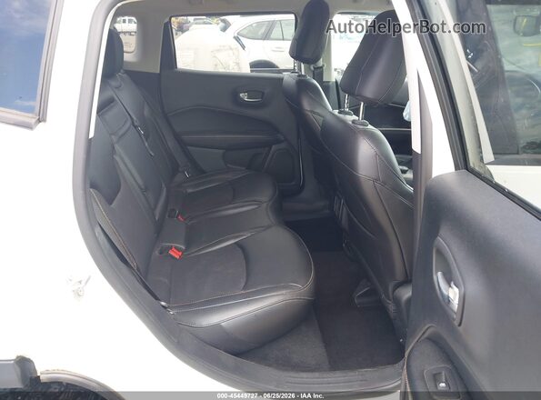 3C4NJDBB7KT630855 2019 JEEP COMPASS White Widok naklejki z numerem VIN