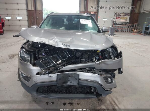 3C4NJDBB7KT683409 2019 JEEP COMPASS Gray Widok zestawu wskaźników