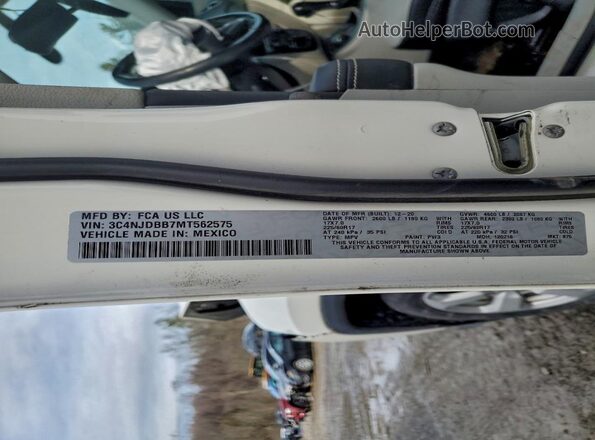 3C4NJDBB7MT562575 2021 JEEP COMPASS White VIN կոդի պիտակի տեսք