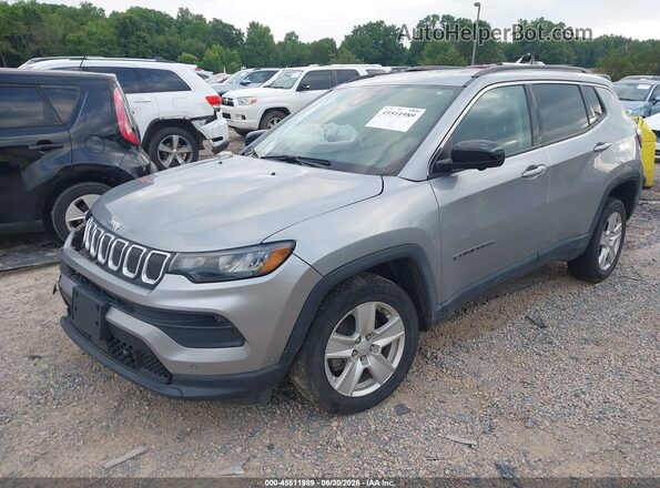 3C4NJDBB7NT102155 2022 JEEP COMPASS Серебряный Передняя левая четверть
