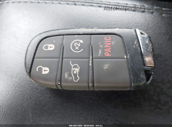 3C4NJDBB7NT102155 2022 JEEP COMPASS Серебряный Вид панели приборов