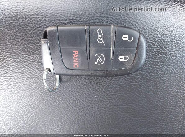 3C4NJDBB8JT117371 2018 JEEP COMPASS White Առջևի վահանակի տեսք