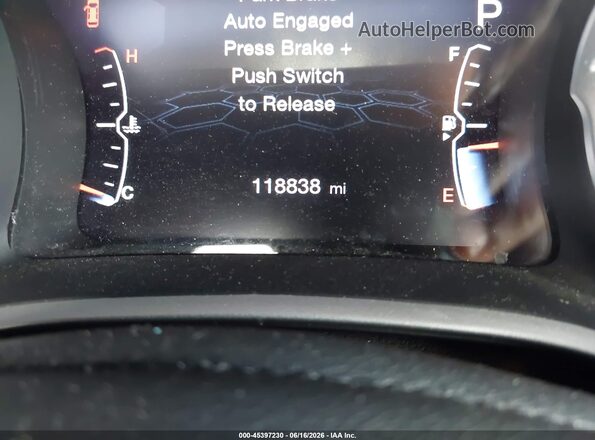 3C4NJDBB8JT117371 2018 JEEP COMPASS White 