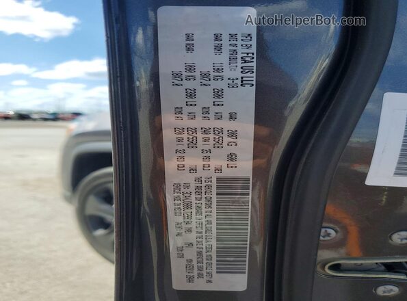 3C4NJDBB8JT299184 2018 JEEP COMPASS Gray 