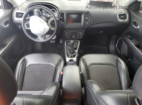 3C4NJDBB8KT601669 2019 JEEP COMPASS Black 