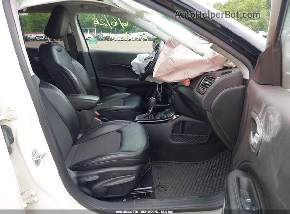3C4NJDBB8LT129877 2020 JEEP COMPASS White Front interior view