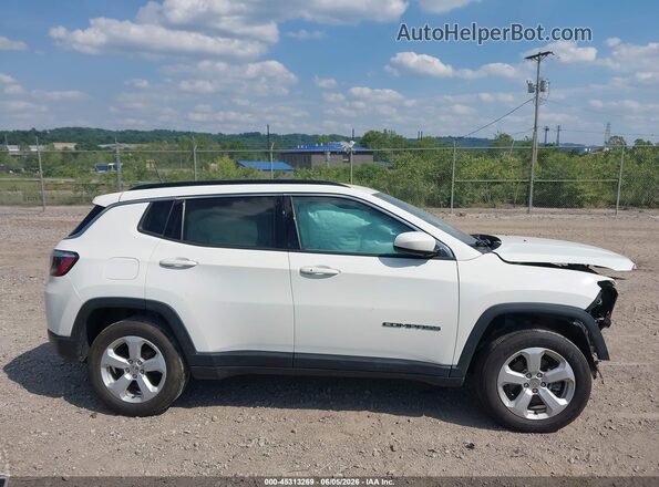 3C4NJDBB8MT534526 2021 JEEP COMPASS White 360 interior view
