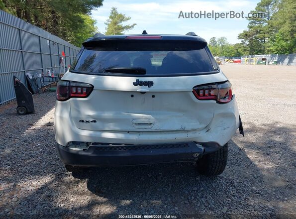 3C4NJDBB8MT586433 2021 JEEP COMPASS White 