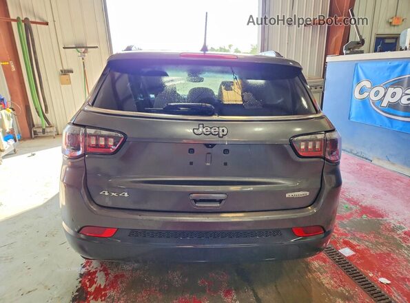 3C4NJDBB8NT106005 2022 JEEP COMPASS Gray Вид ззаду