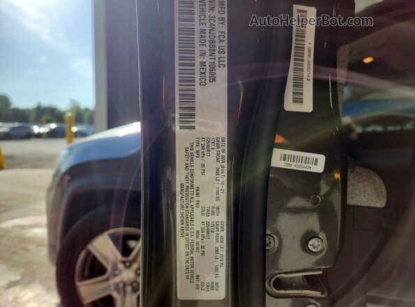 3C4NJDBB8NT106005 2022 JEEP COMPASS Gray Вид наклейки з VIN-кодом