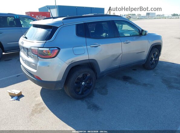 3C4NJDBB9JT337425 2018 JEEP COMPASS Silver Հետևի աջ