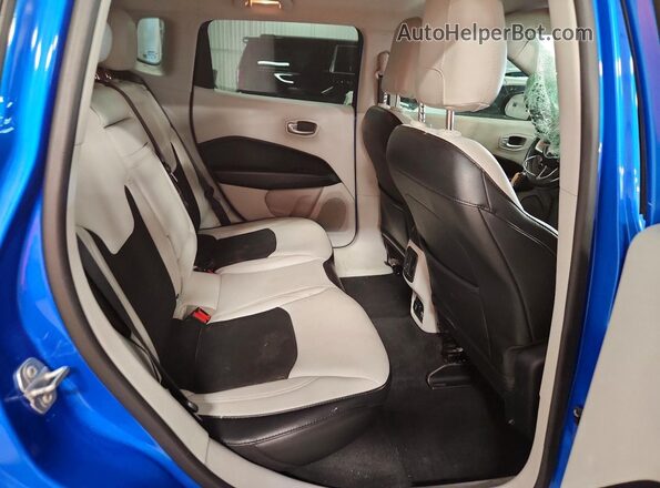 3C4NJDBB9JT392165 2018 JEEP COMPASS Синий 