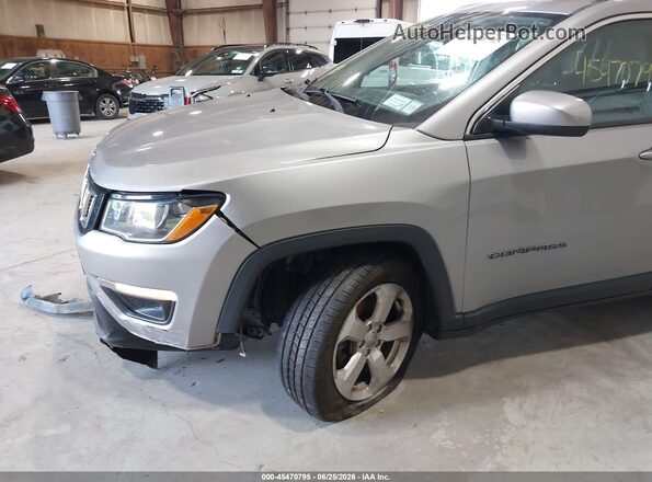 3C4NJDBB9JT440683 2018 JEEP COMPASS Gray წინა ხედი