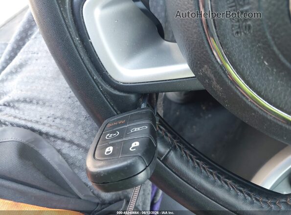 3C4NJDBB9KT653456 2019 JEEP COMPASS Silver Առջևի վահանակի տեսք
