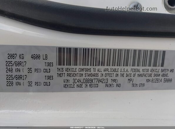 3C4NJDBB9KT704213 2019 JEEP COMPASS White Engine compartment view
