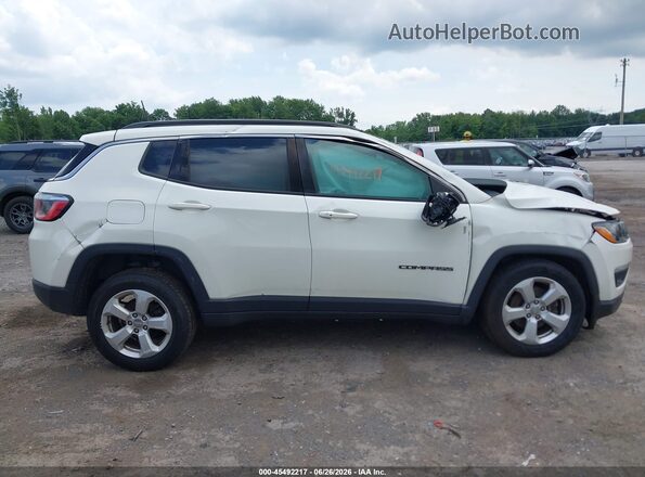 3C4NJDBB9KT704213 2019 JEEP COMPASS White Rear interior view