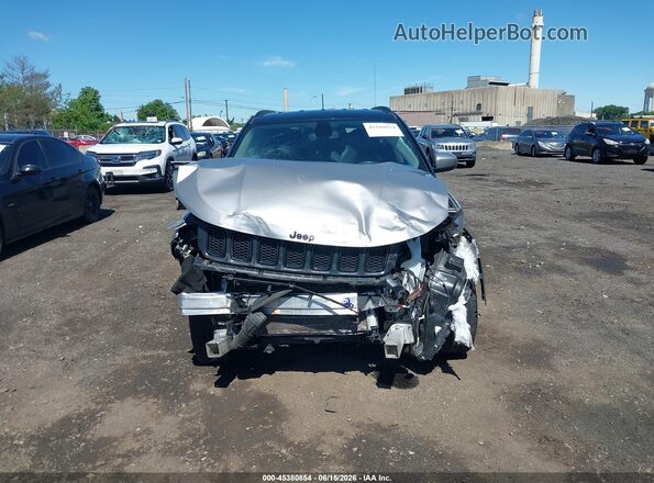 3C4NJDBB9LT139611 2020 JEEP COMPASS Silver Вид щитка приладів