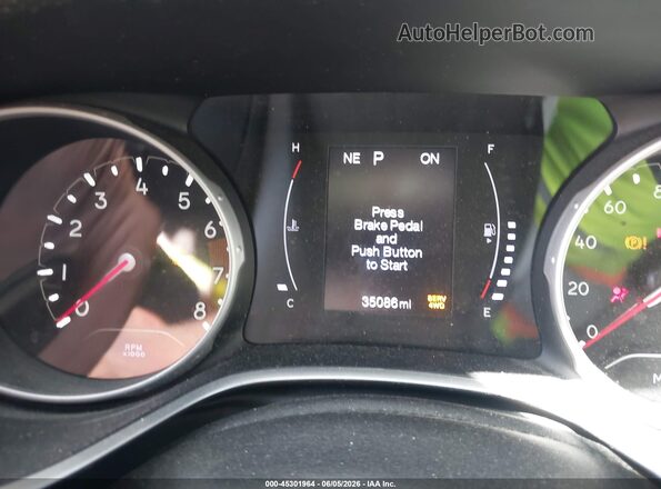 3C4NJDBB9LT256105 2020 JEEP COMPASS Black Հետևի նստատեղերի տեսք