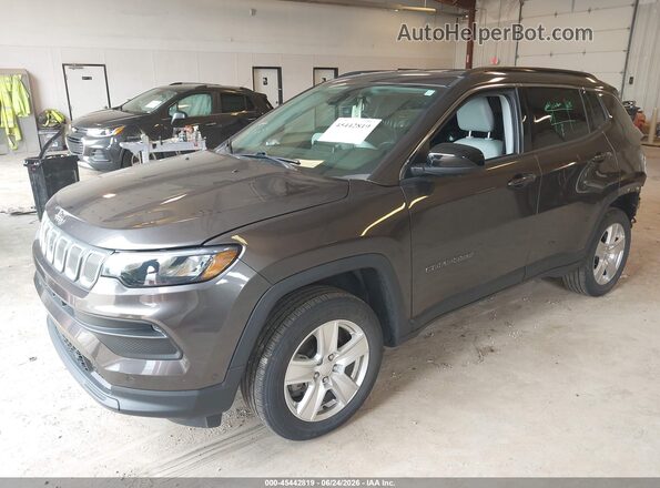 3C4NJDBB9NT120947 2022 JEEP COMPASS Gray Front left
