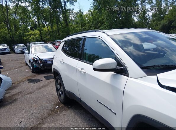 3C4NJDBBXHT666645 2017 JEEP NEW COMPASS Белый Вид задней части салона