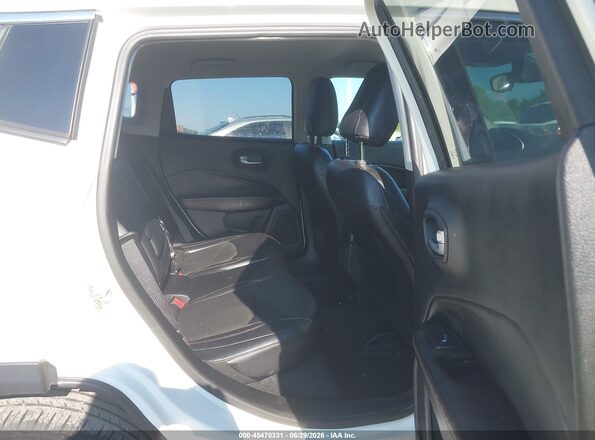 3C4NJDBBXJT113077 2018 JEEP COMPASS White VIN կոդի պիտակի տեսք