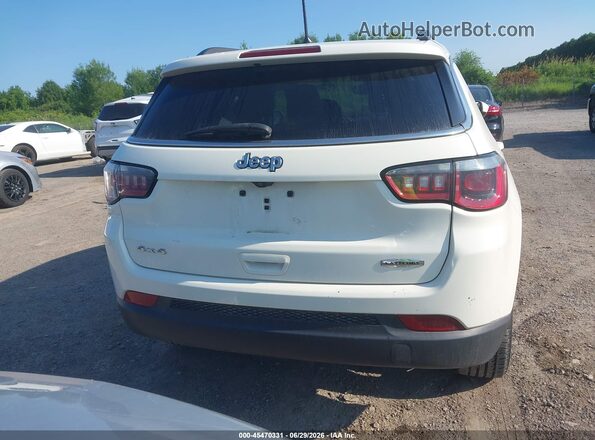 3C4NJDBBXJT113077 2018 JEEP COMPASS White 