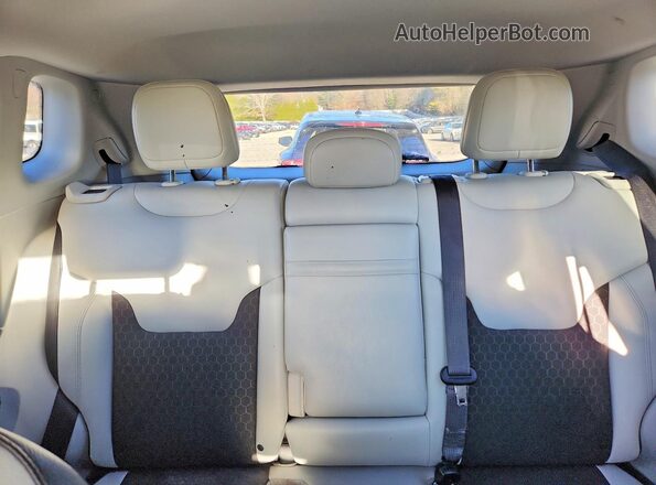 3C4NJDBBXJT114570 2018 JEEP CHEROKEE Blue Հետևի նստատեղերի տեսք