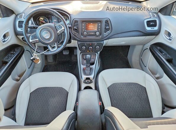 3C4NJDBBXJT114570 2018 JEEP CHEROKEE Blue Առջևի վահանակի տեսք