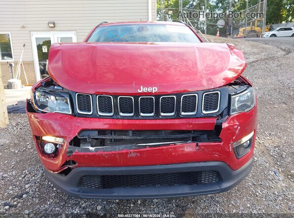 3C4NJDBBXJT143079 2018 JEEP COMPASS Red Widok wnętrza z tyłu