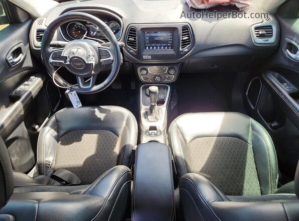 3C4NJDBBXJT192282 2018 JEEP COMPASS Black Առջևի վահանակի տեսք