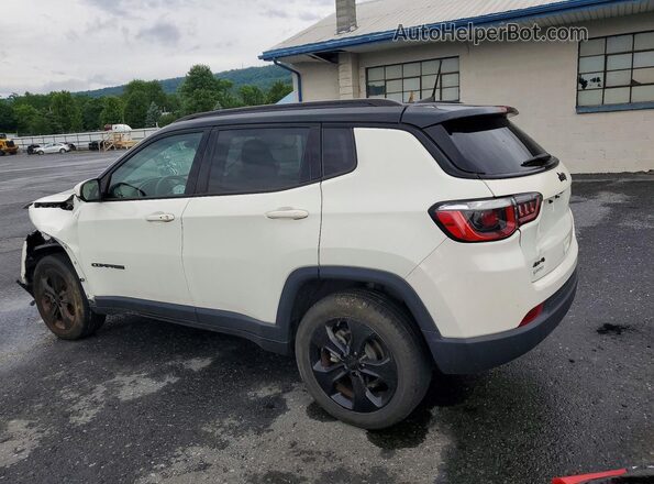 3C4NJDBBXJT304448 2018 JEEP COMPASS White 