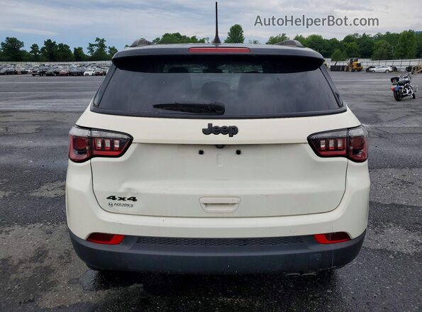3C4NJDBBXJT304448 2018 JEEP COMPASS White 