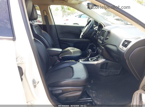 3C4NJDBBXJT366397 2018 JEEP COMPASS White წინა სალონის ხედი