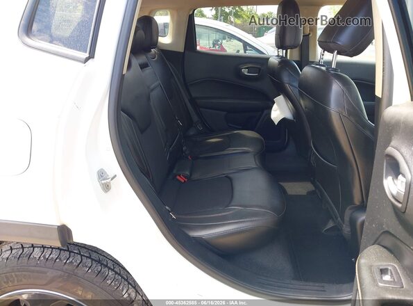 3C4NJDBBXJT366397 2018 JEEP COMPASS White VIN კოდის სტიკერის ხედი
