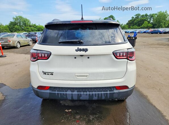 3C4NJDBBXJT481128 2018 JEEP COMPASS White 