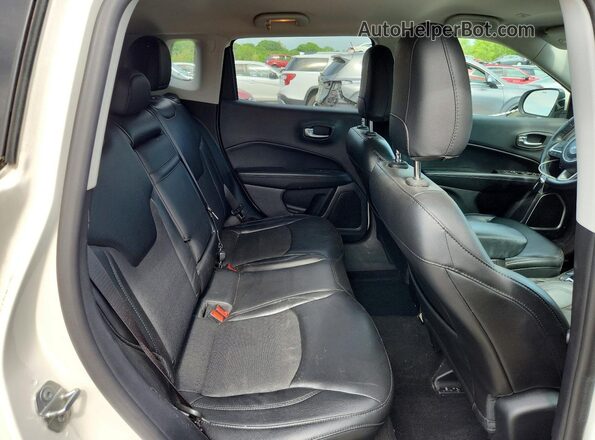 3C4NJDBBXJT481128 2018 JEEP COMPASS White 