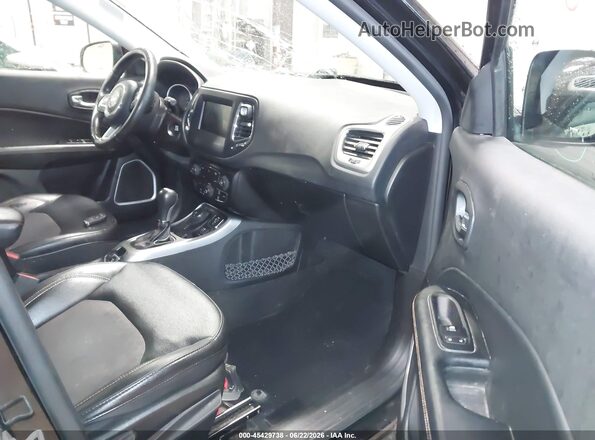 3C4NJDBBXLT120291 2020 JEEP COMPASS Black Вид салону спереду