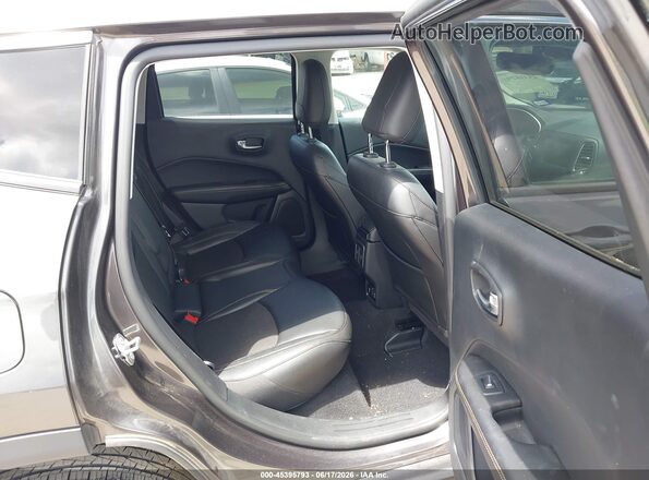 3C4NJDBBXMT546628 2021 JEEP COMPASS Gray VIN sticker view