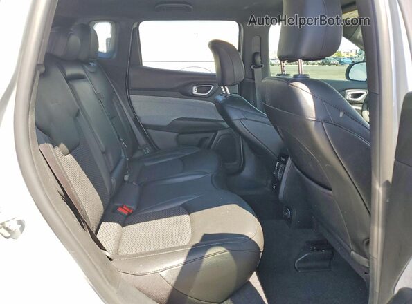 3C4NJDBN0RT115636 2024 JEEP COMPASS Silver 
