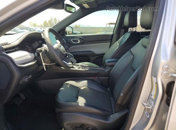 3C4NJDBN0RT115636 2024 JEEP COMPASS Silver 