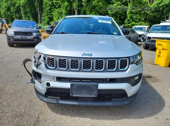 3C4NJDBN0RT124501 2024 JEEP COMPASS Серебряный 