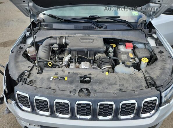 3C4NJDBN0RT124501 2024 JEEP COMPASS Silver Панорамний вид салону 360°