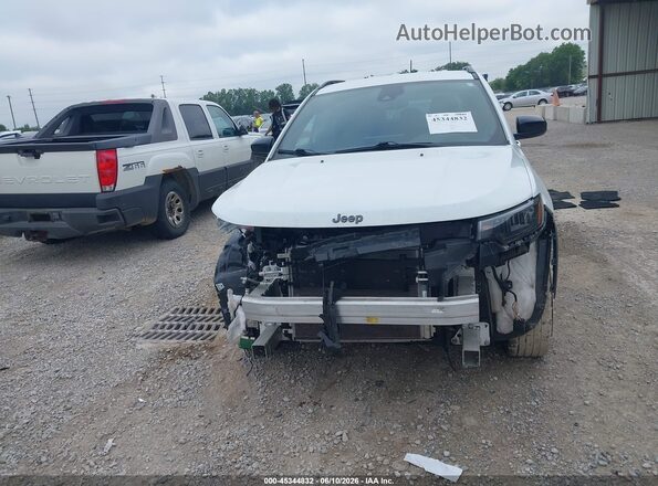 3C4NJDBN0ST515315 2025 JEEP COMPASS White Вид задньої частини салону