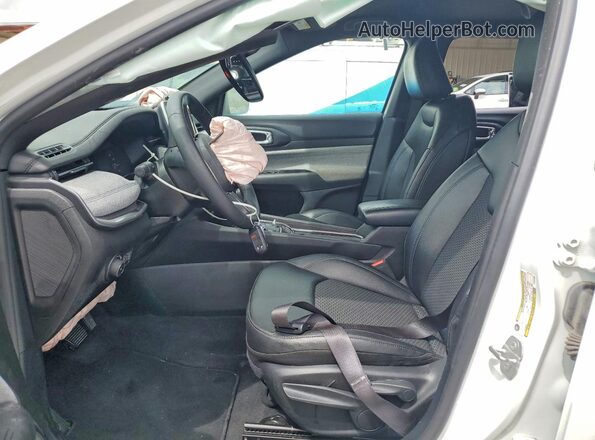 3C4NJDBN1ST524962 2025 JEEP COMPASS Белый Вид салона спереди