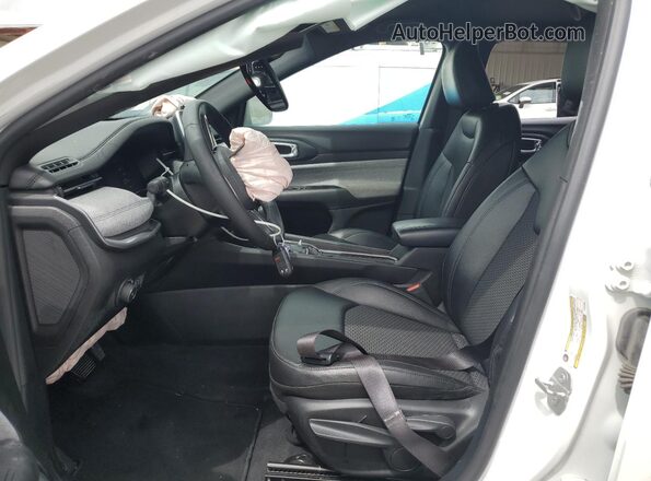 3C4NJDBN1ST524962 2025 JEEP COMPASS Белый 