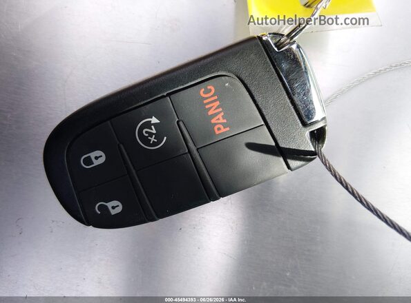 3C4NJDBN1ST553555 2025 JEEP COMPASS Белый Вид панели приборов