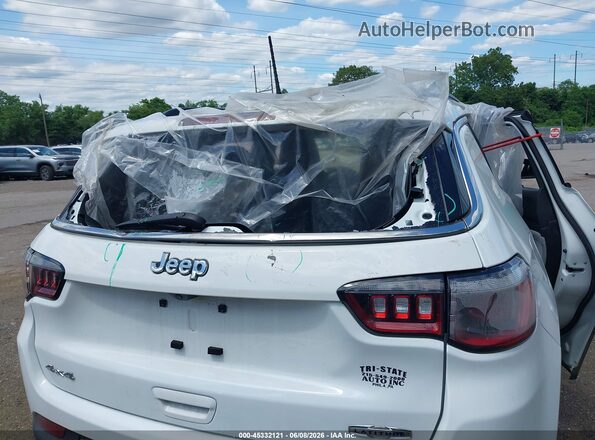 3C4NJDBN2RT117565 2024 JEEP COMPASS White Widok z przodu