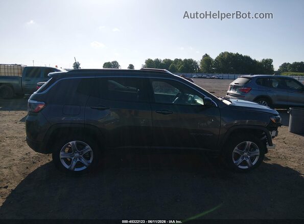 3C4NJDBN3PT547781 2023 JEEP COMPASS Gray Vista interior trasera