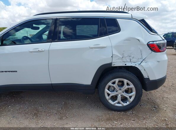 3C4NJDBN3RT138585 2024 JEEP COMPASS White Widok z przodu