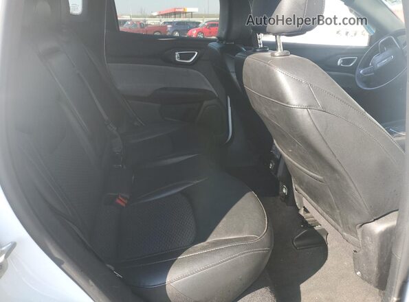 3C4NJDBN3RT584140 2024 JEEP COMPASS Белый Вид задней части салона